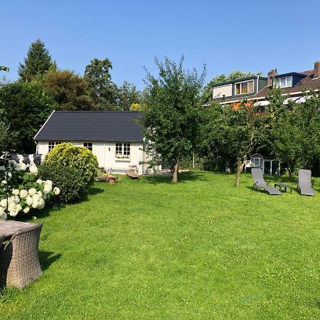 Tiny House In Tuin Van De Statige Villa Mariahof Dordrecht Exterior photo