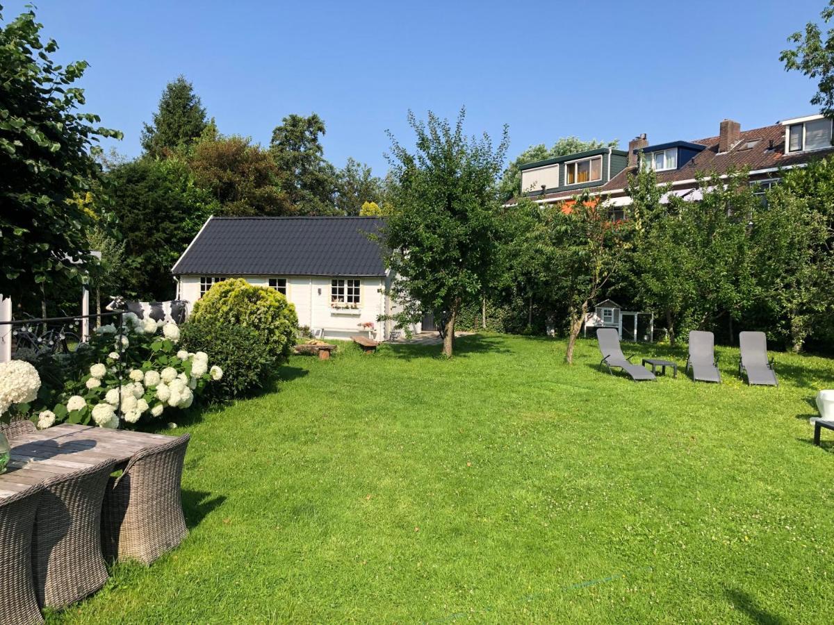 Tiny House In Tuin Van De Statige Villa Mariahof Dordrecht Exterior photo